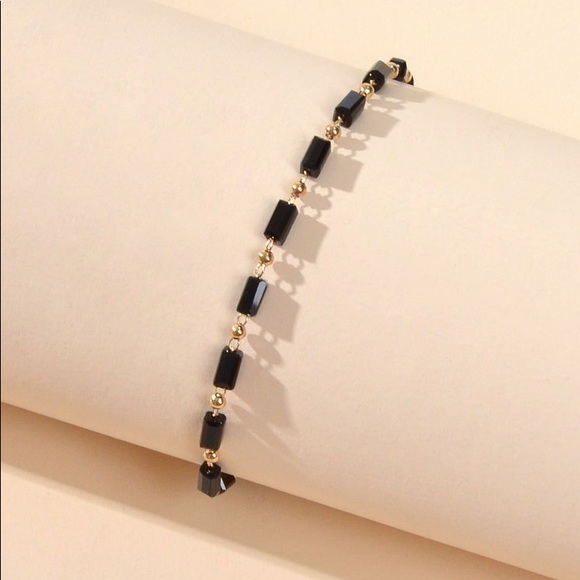 3/$30 💛 Beaded Anklet - Picture 3 of 4